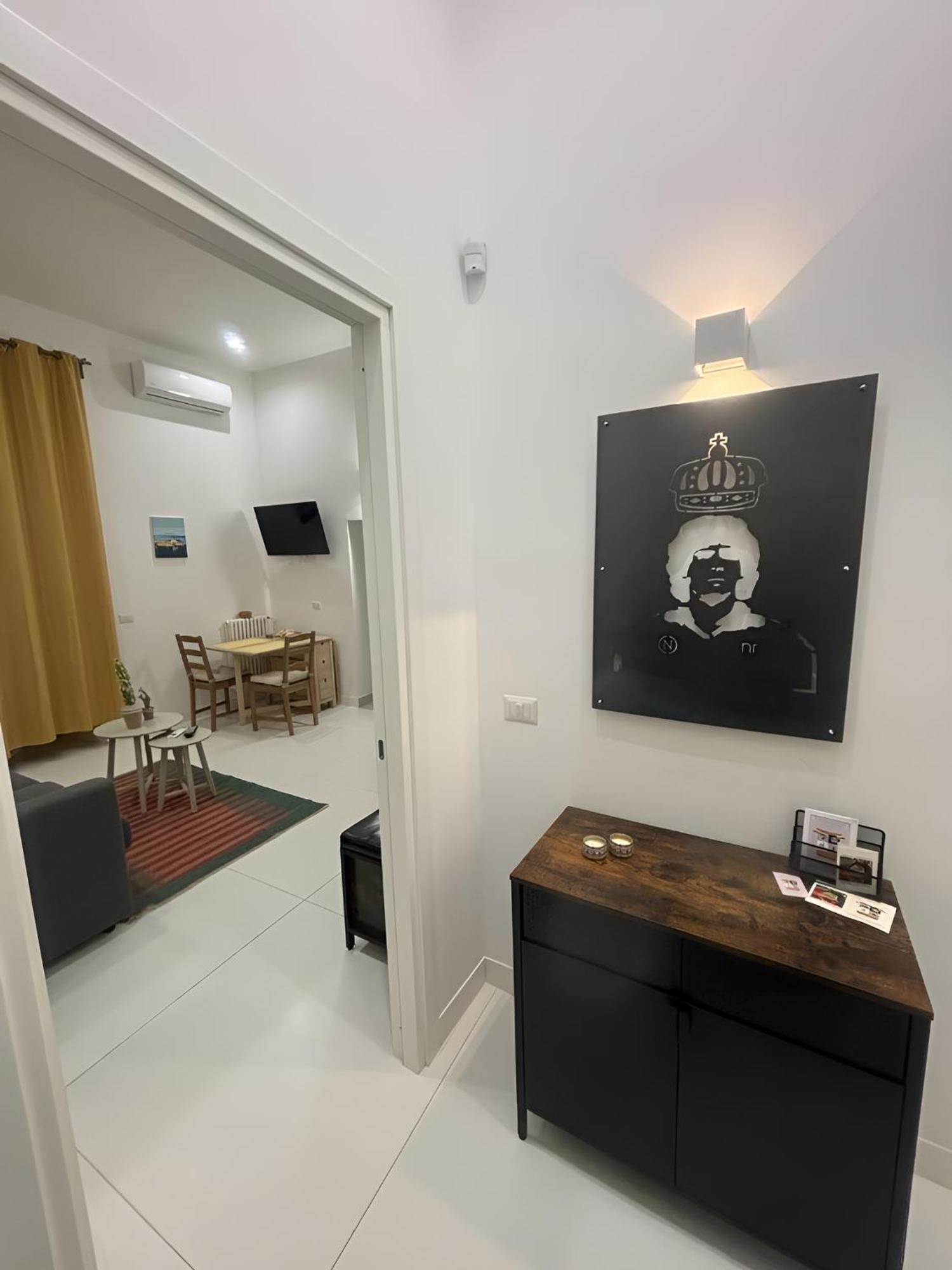 Il Vicoletto Del Castello Hotel เนเปิลส์ ภายนอก รูปภาพ
