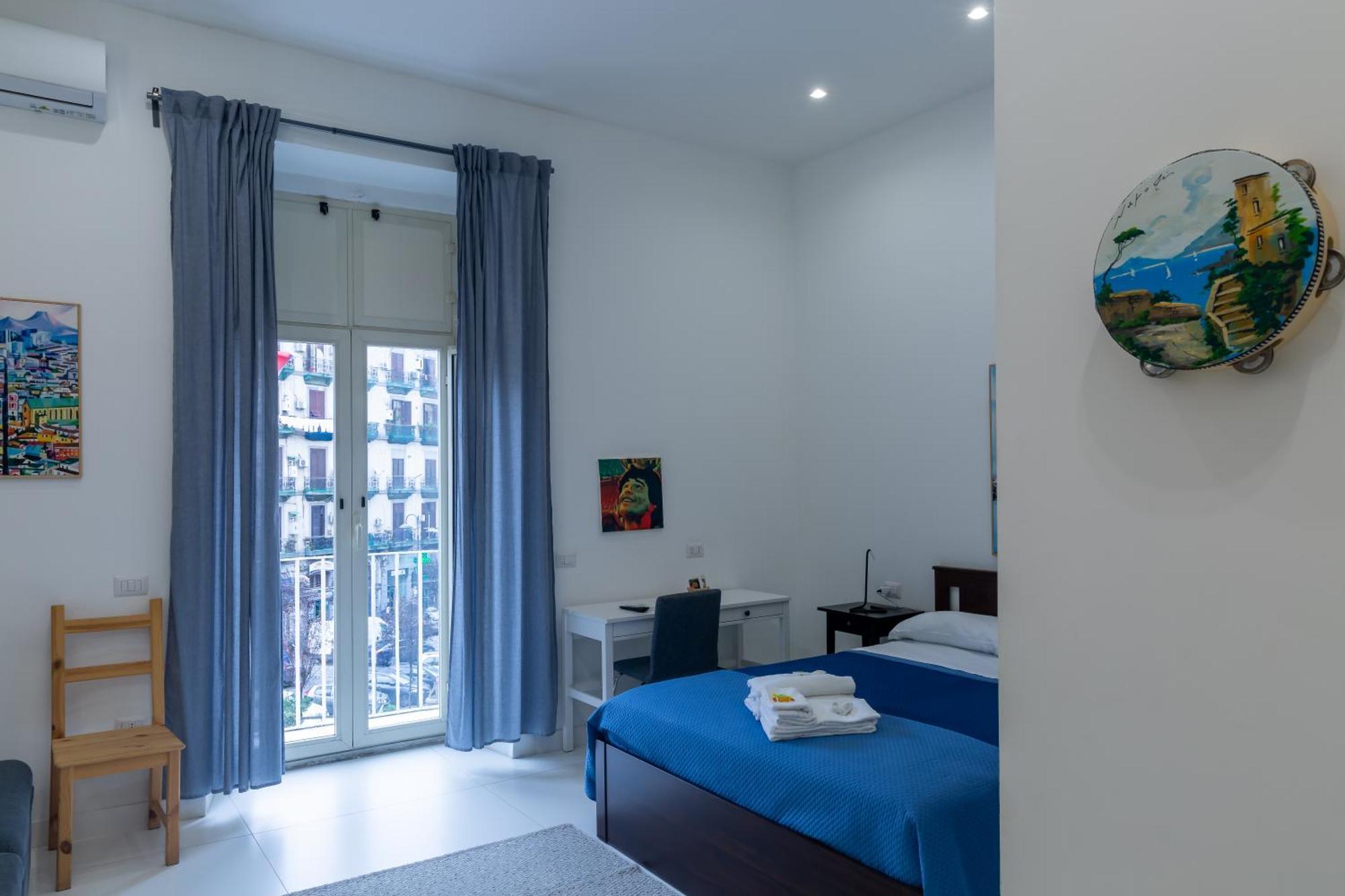 Il Vicoletto Del Castello Hotel เนเปิลส์ ภายนอก รูปภาพ