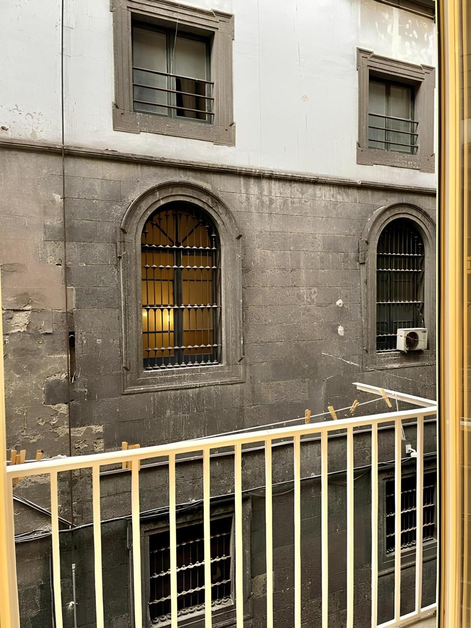 Il Vicoletto Del Castello Hotel เนเปิลส์ ภายนอก รูปภาพ