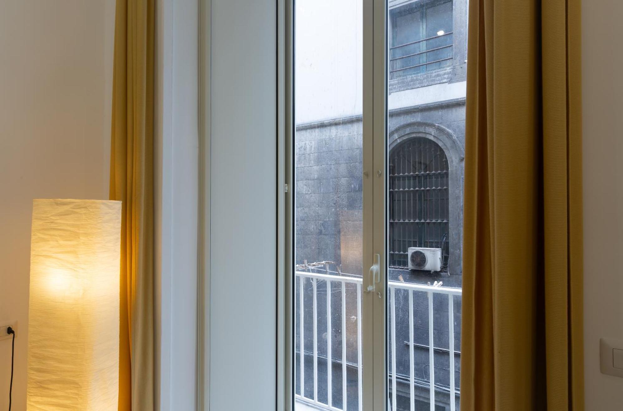 Il Vicoletto Del Castello Hotel เนเปิลส์ ภายนอก รูปภาพ